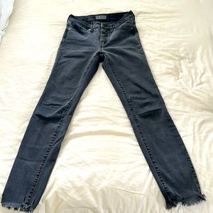 Madewell 9” high rise skinny size 26